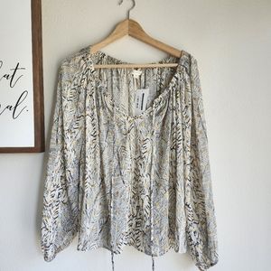 NWT LoveStitch Blouse